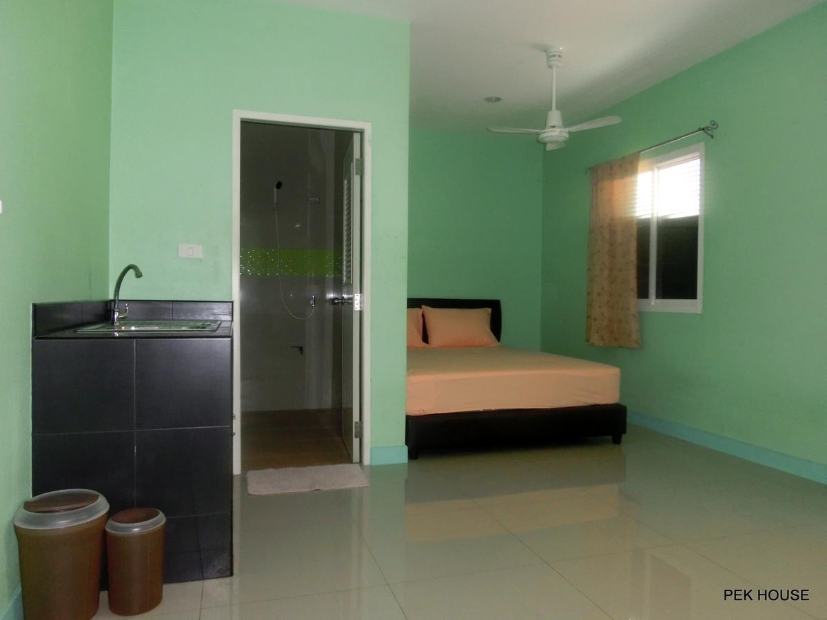 Pek House Apartment Phuket Exterior foto