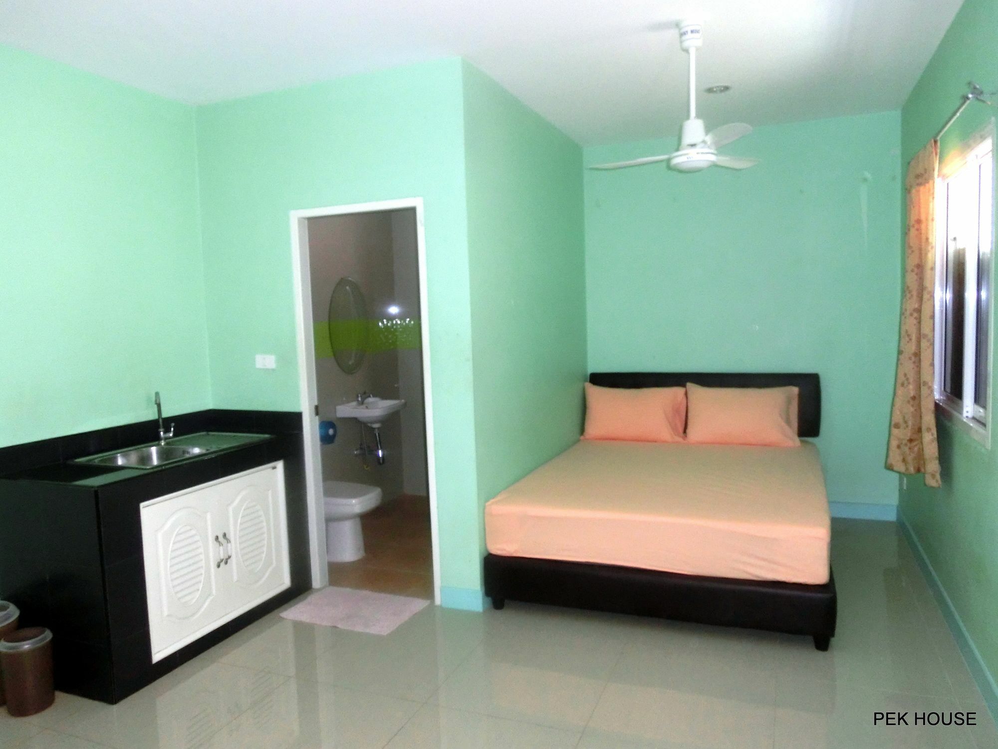 Pek House Apartment Phuket Exterior foto